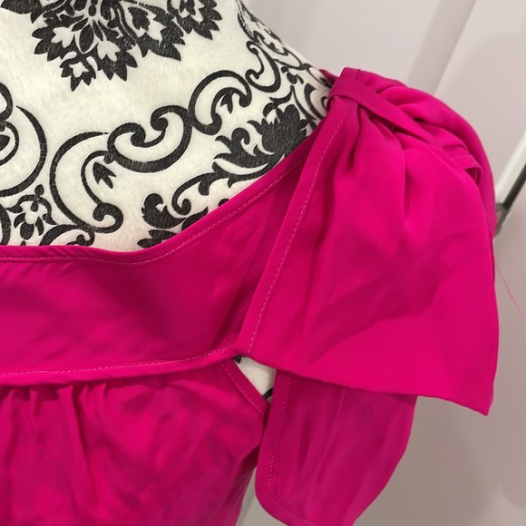 Parker Silk Top - Picture 2 of 5